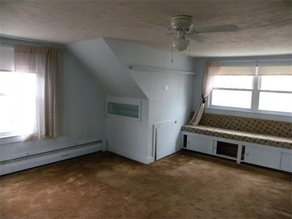 43 Warren Road Auburn, MA 01501 - Photo 10 of 30 Gallery Image 10