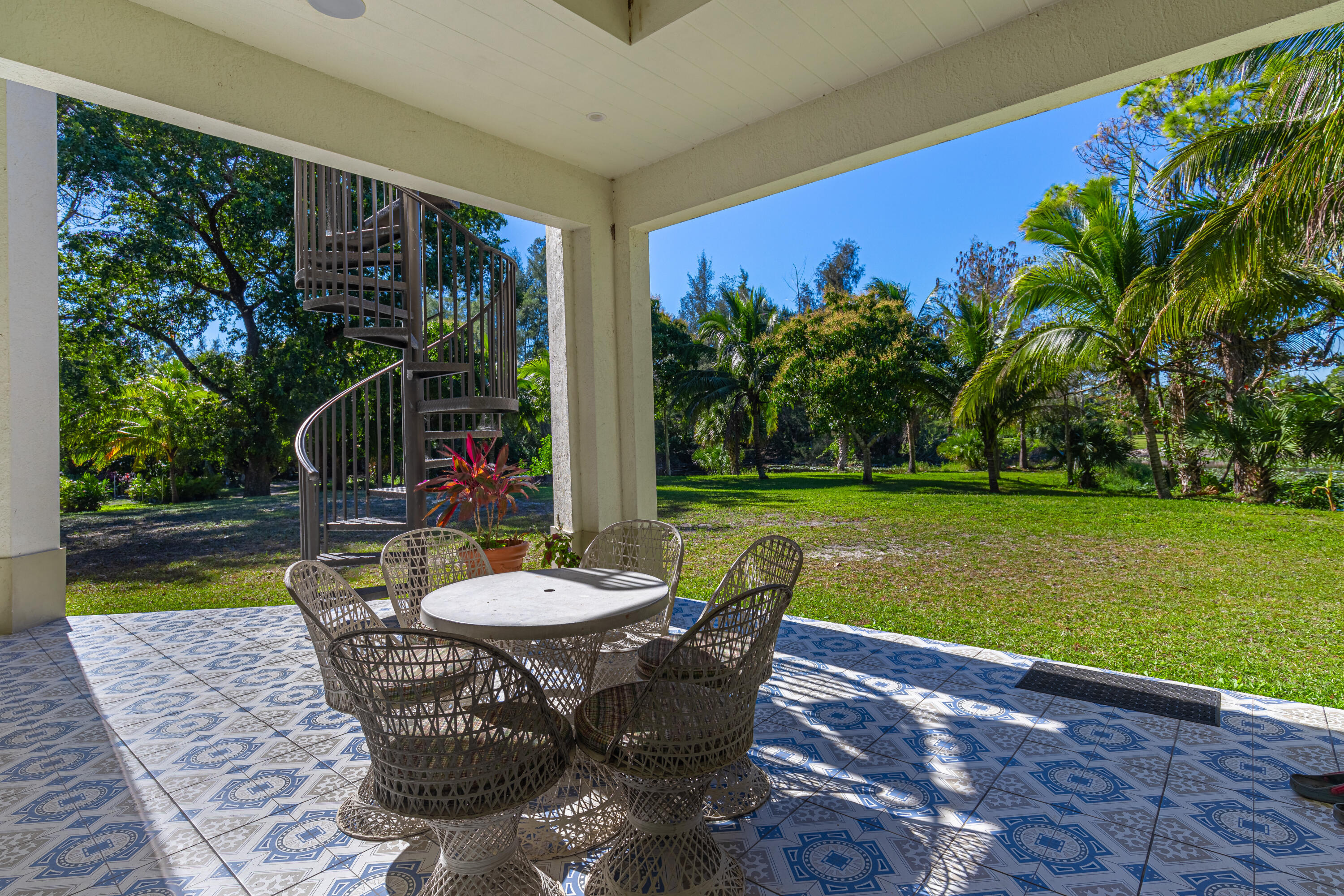 2943 B Road Loxahatchee Groves, FL 33470 - Photo 54 of 88 Patio