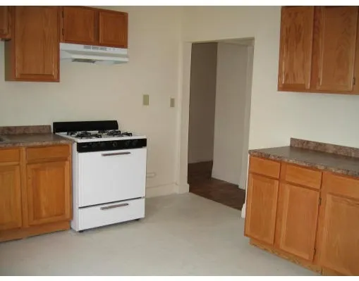 $3,200 | 150 Walnut Street, Unit 3, Boston, MA 02119