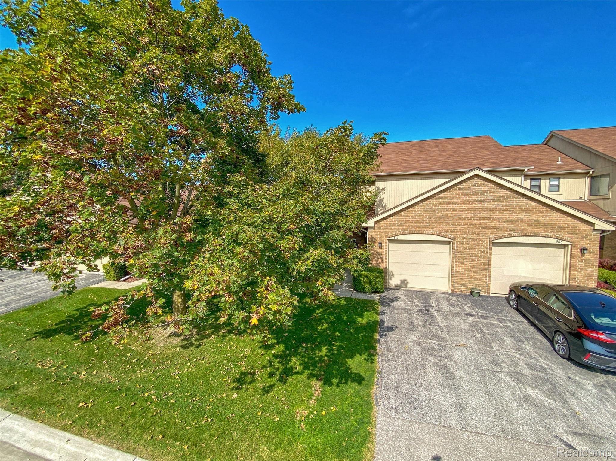 510 Tennyson, Unit 56 Rochester, MI 48307 - Photo 29 of 30 DJI_20200921_114042_973.jpg