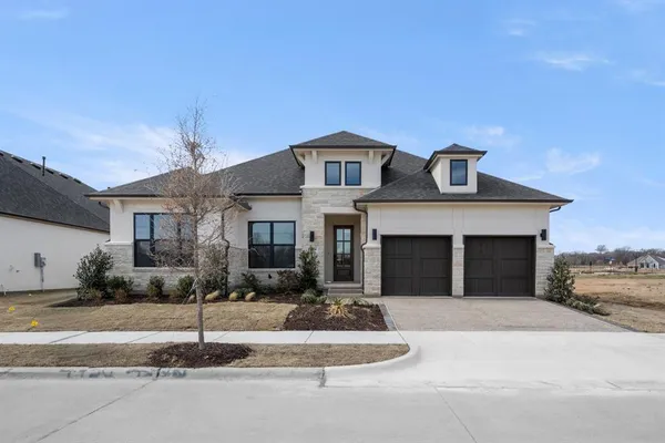 $829,990 | 4730 Hawthorn Hls Lane, Arlington, TX 76005