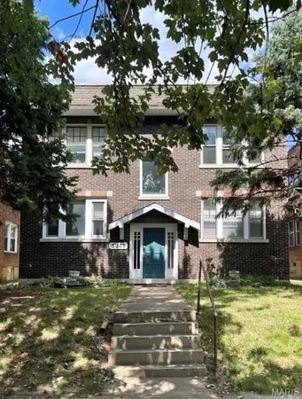 $374,900 | 5247 Bancroft Avenue, St. Louis, MO 63109