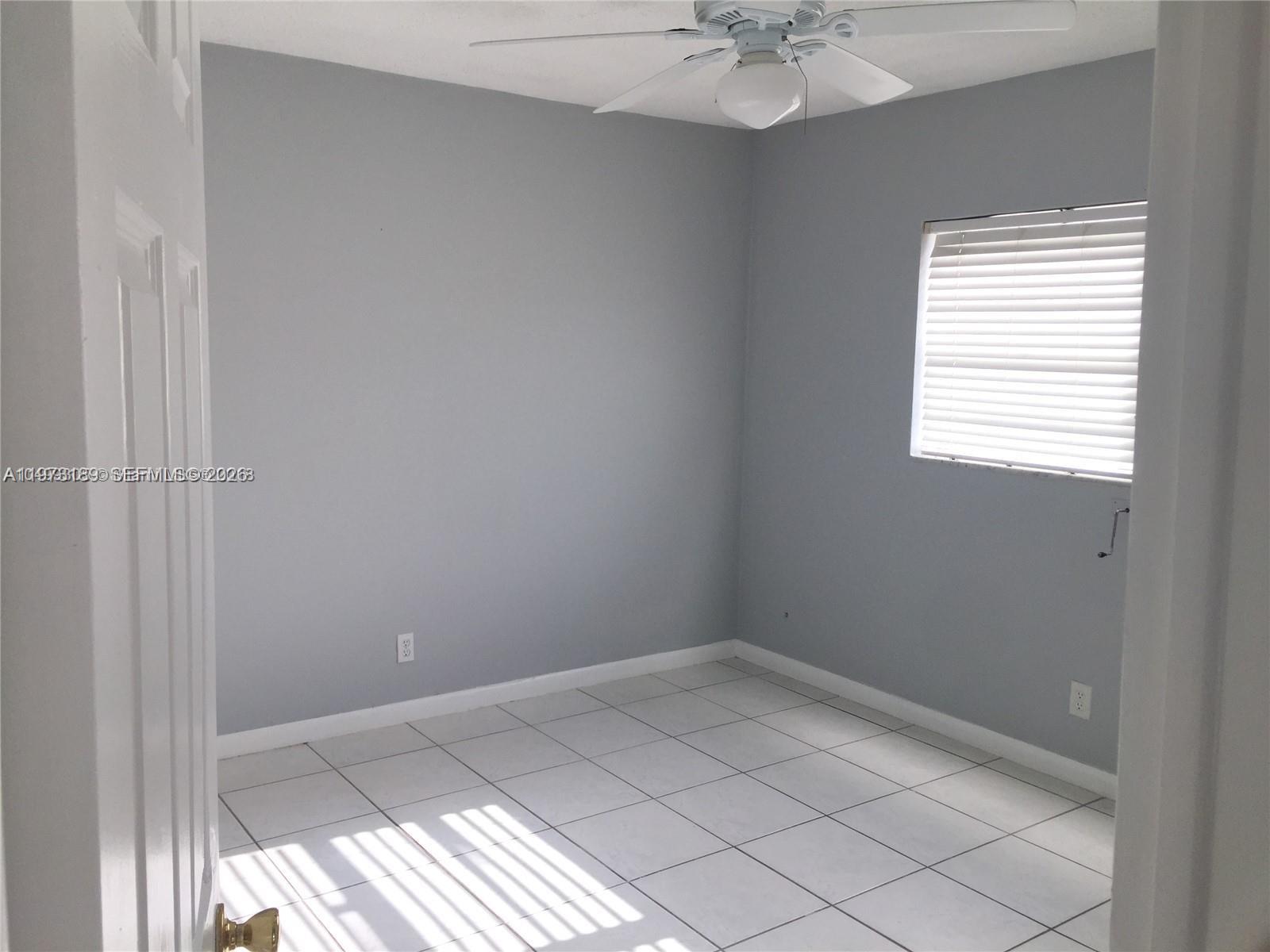 901 South Surf Road, Unit 402 Hollywood, FL 33019 - Photo 10 of 25 a view of a window in an empty room