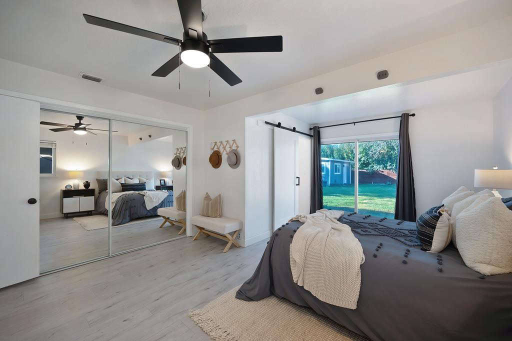 3129 Murchison Way Carmichael, CA 95608 - Photo 24 of 41 Primary bedroom - slider leads to backyard