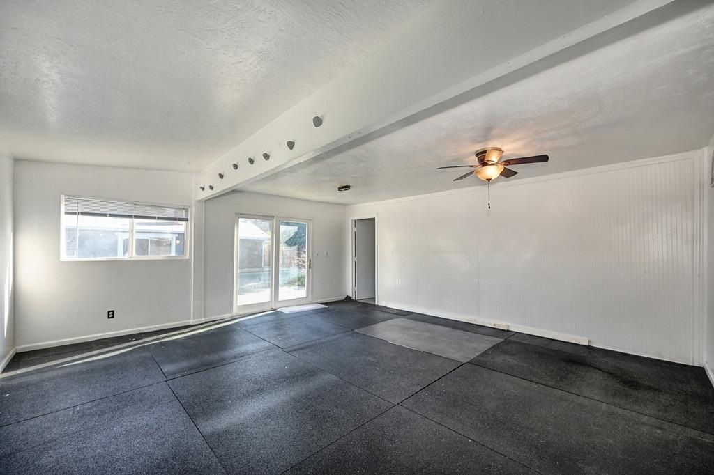 3129 Murchison Way Carmichael, CA 95608 - Photo 32 of 41 Inside detached retreat