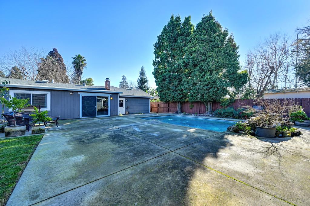 3129 Murchison Way Carmichael, CA 95608 - Photo 39 of 41 Back of main house & pool