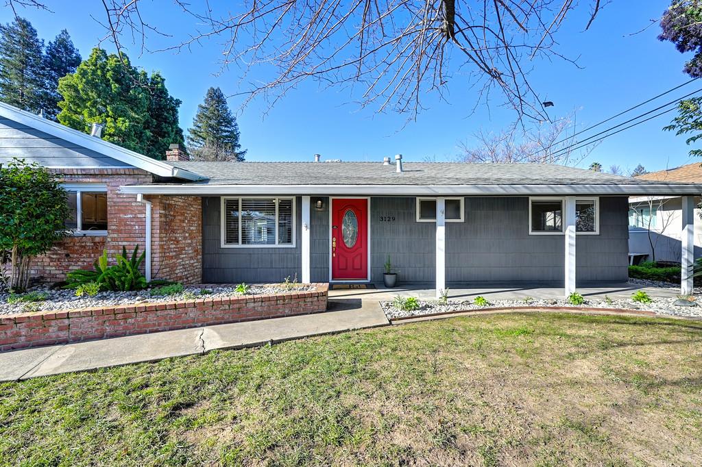 3129 Murchison Way Carmichael, CA 95608 - Photo 4 of 41 Front walkway