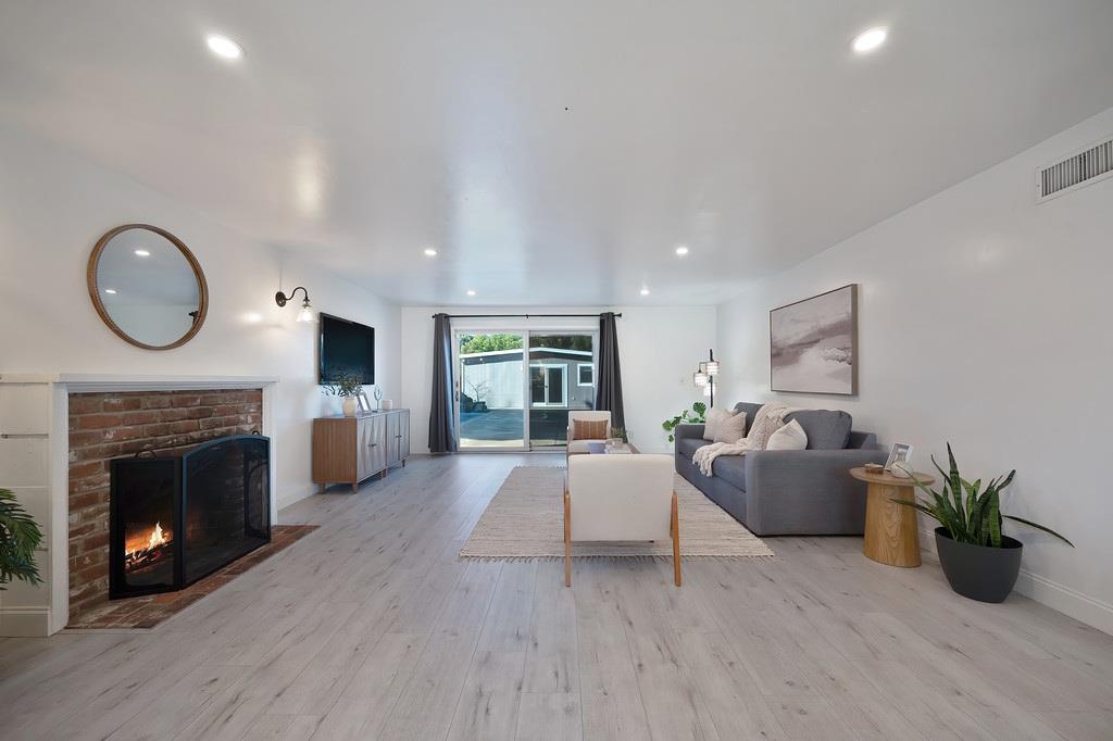 3129 Murchison Way Carmichael, CA 95608 - Photo 9 of 41 Great room view from the kitchen