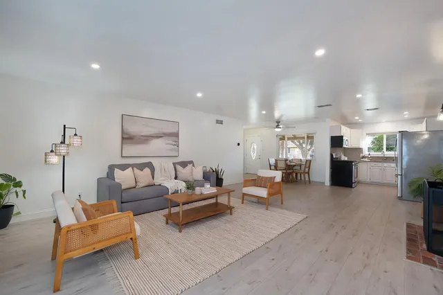 $624,500 | 3129 Murchison Way, Carmichael, CA 95608