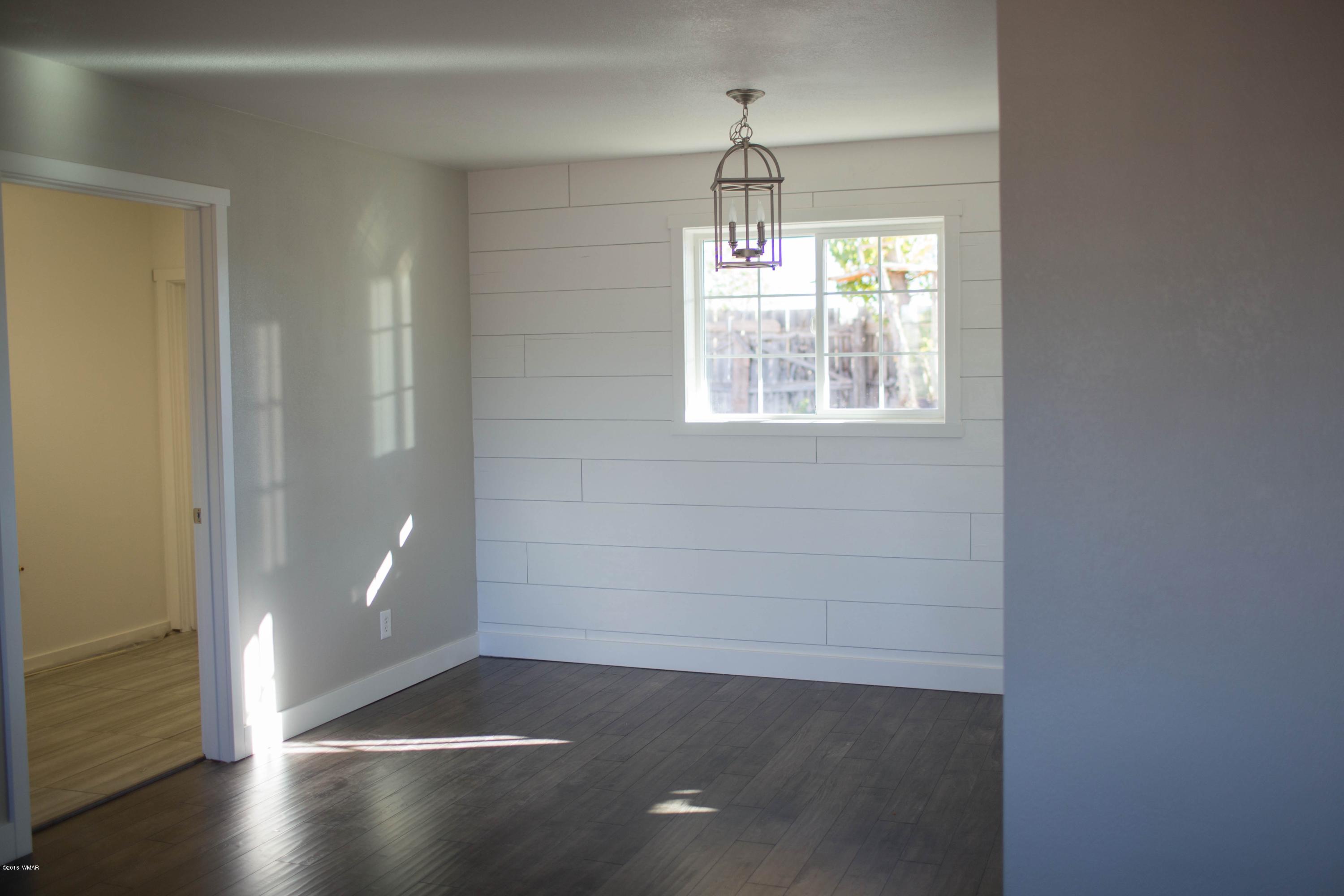 419 West 8th S Street Snowflake, AZ 85937 - Photo 4 of 35