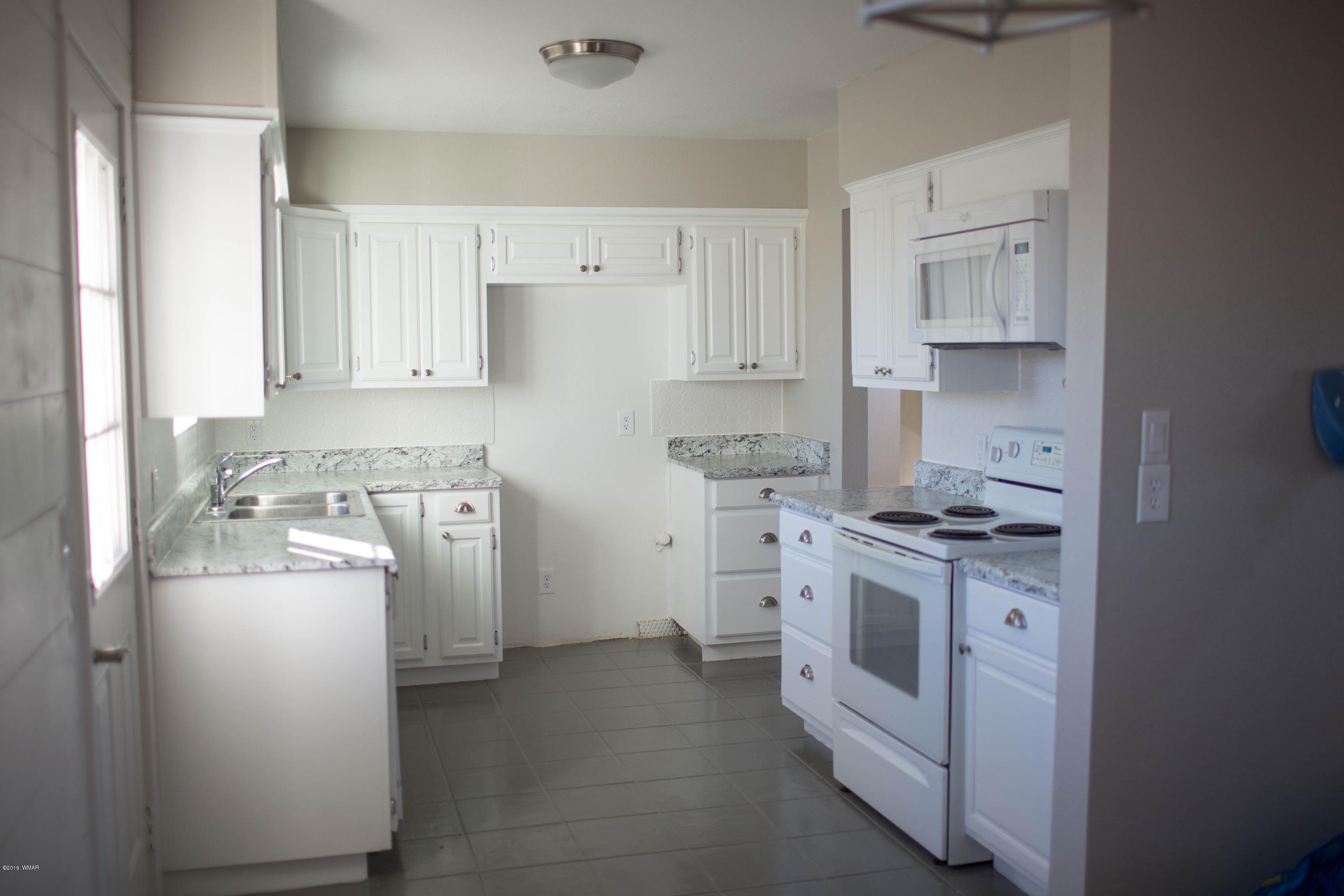 419 West 8th S Street Snowflake, AZ 85937 - Photo 7 of 35