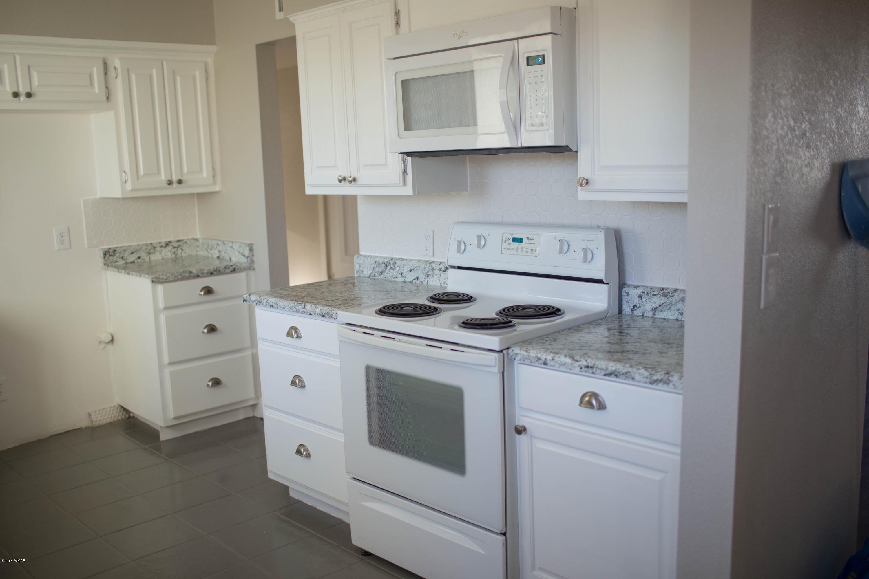 419 West 8th S Street Snowflake, AZ 85937 - Photo 9 of 35