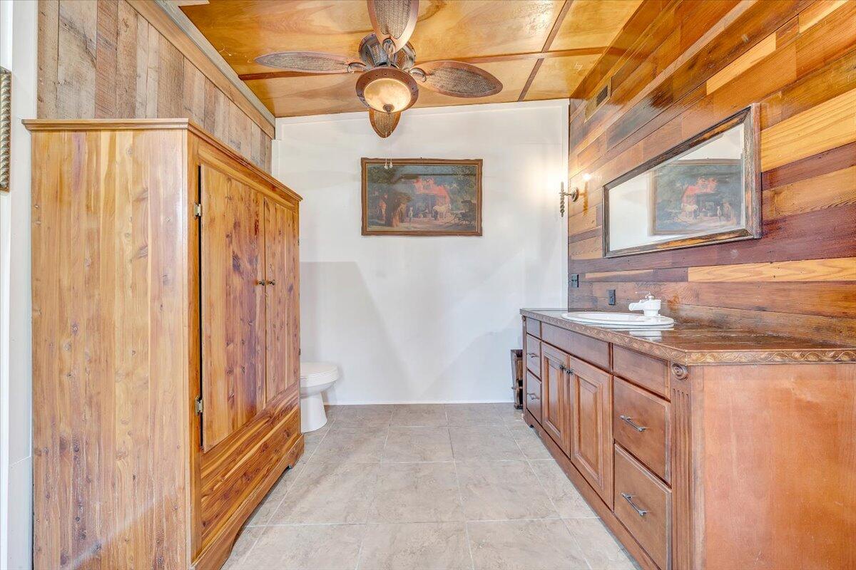 5297 Peaks Road Bedford, VA 24523 - Photo 17 of 68 16-MIB02024