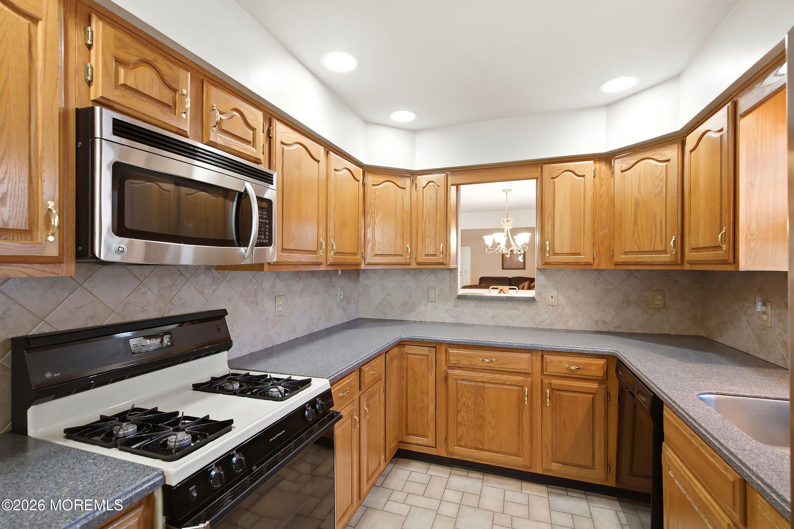 1579 Goldspire Road Toms River, NJ 08755 - Photo 6 of 43 08-Kitchen 1b