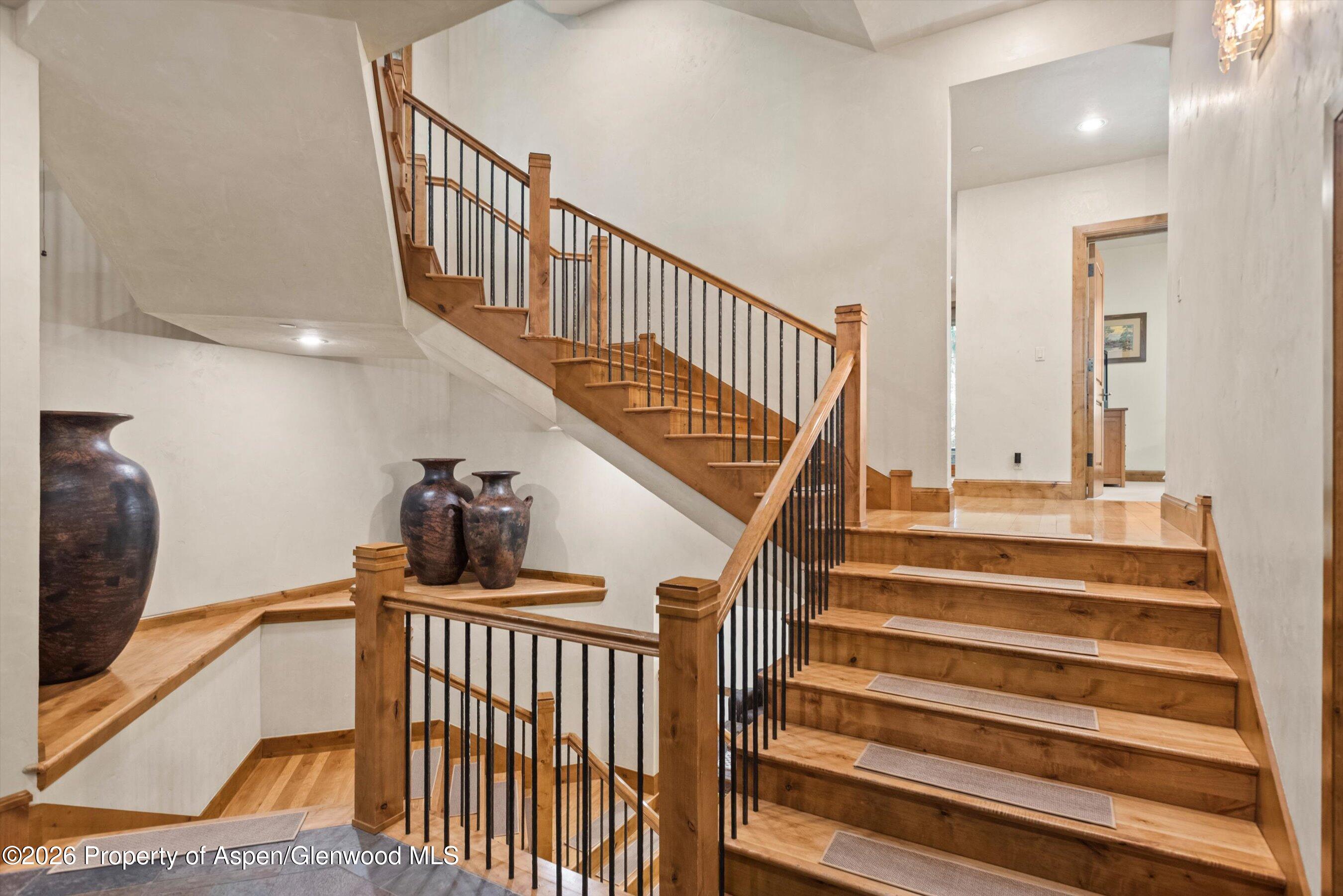 64 Prospector Road, Unit 7 Aspen, CO 81611 - Photo 32 of 49 31-64ProspectorRd_06192026_031
