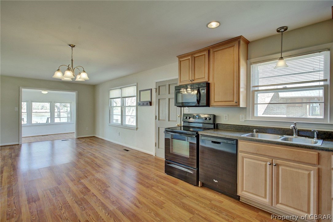 2509 Red Bank Road Gloucester, VA 23061 - Photo 4 of 20 Kitchen