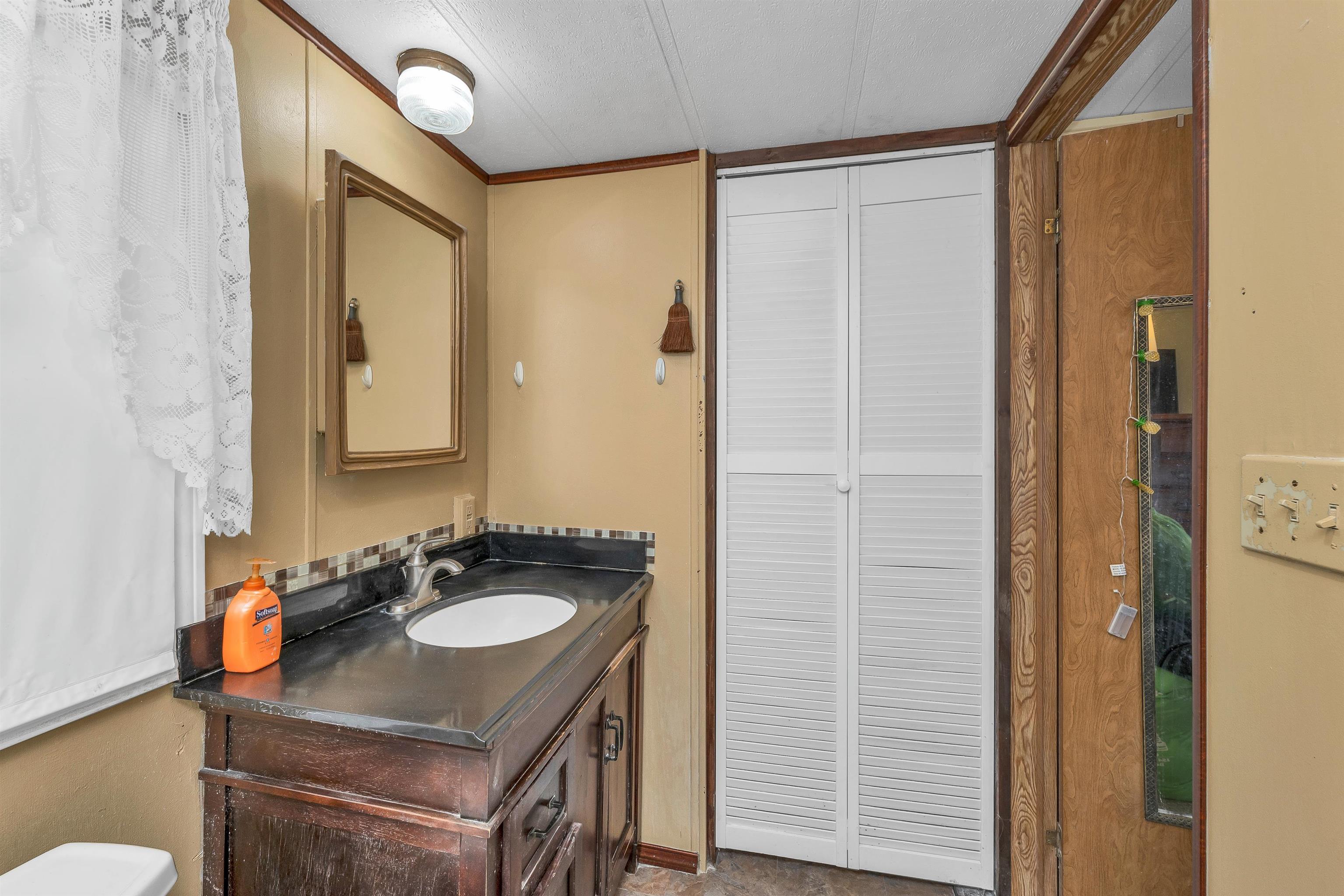 320 Old Lake Shore Road, Unit 17 Gilford, NH 03249 - Photo 37 of 47