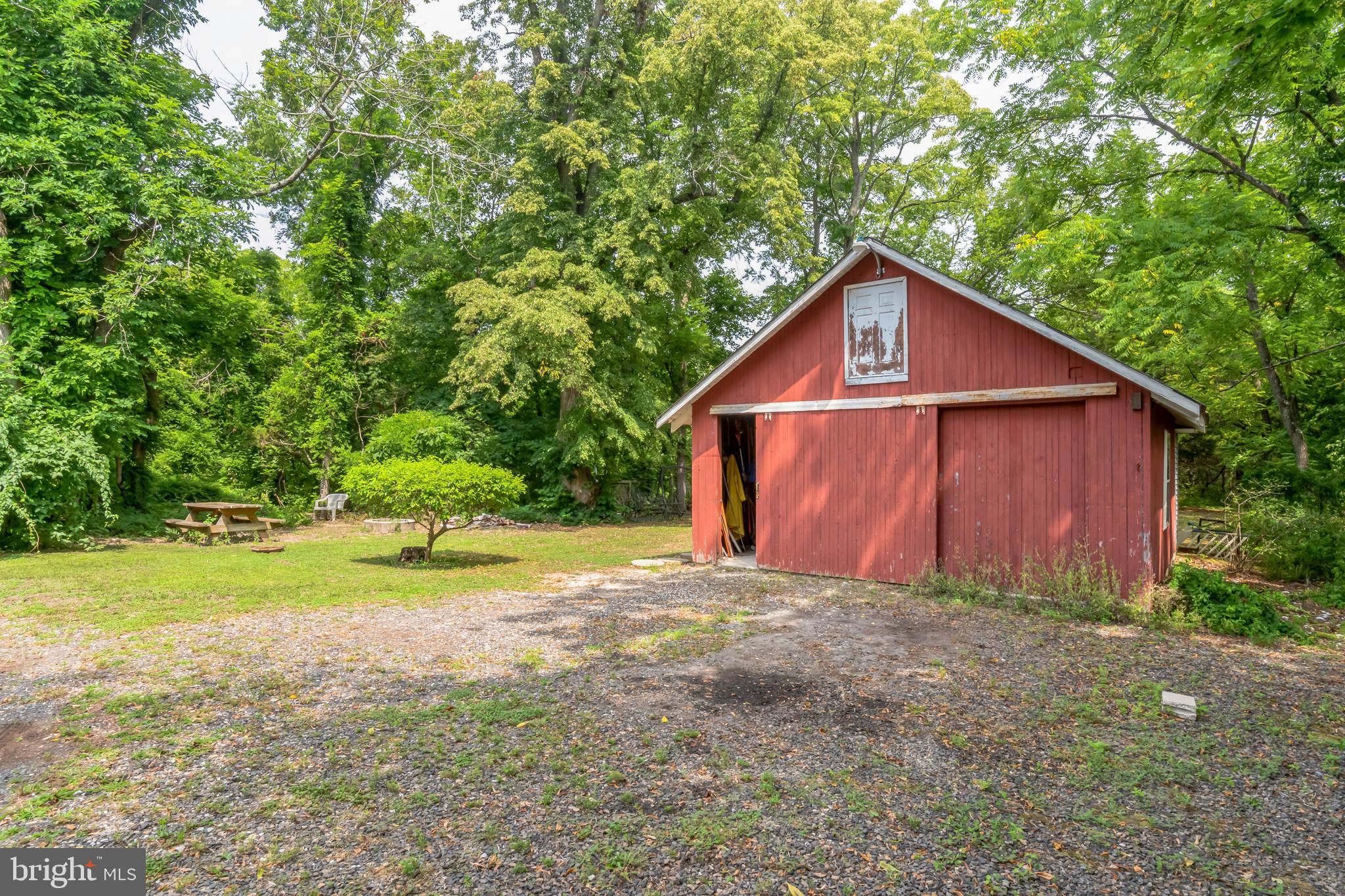 1206 West Wheat Road Vineland, NJ 08360 - Photo 20 of 30 Garage