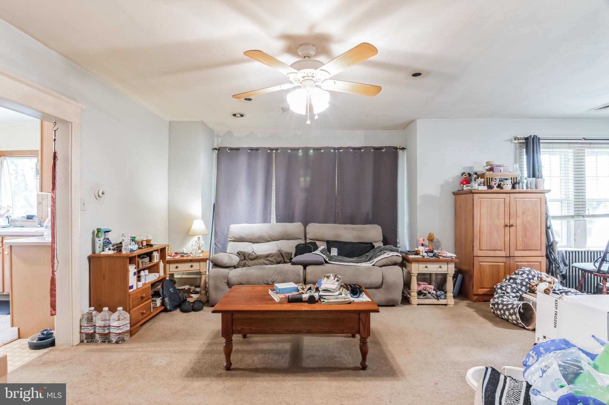 1206 West Wheat Road Vineland, NJ 08360 - Photo 6 of 30 Living Room