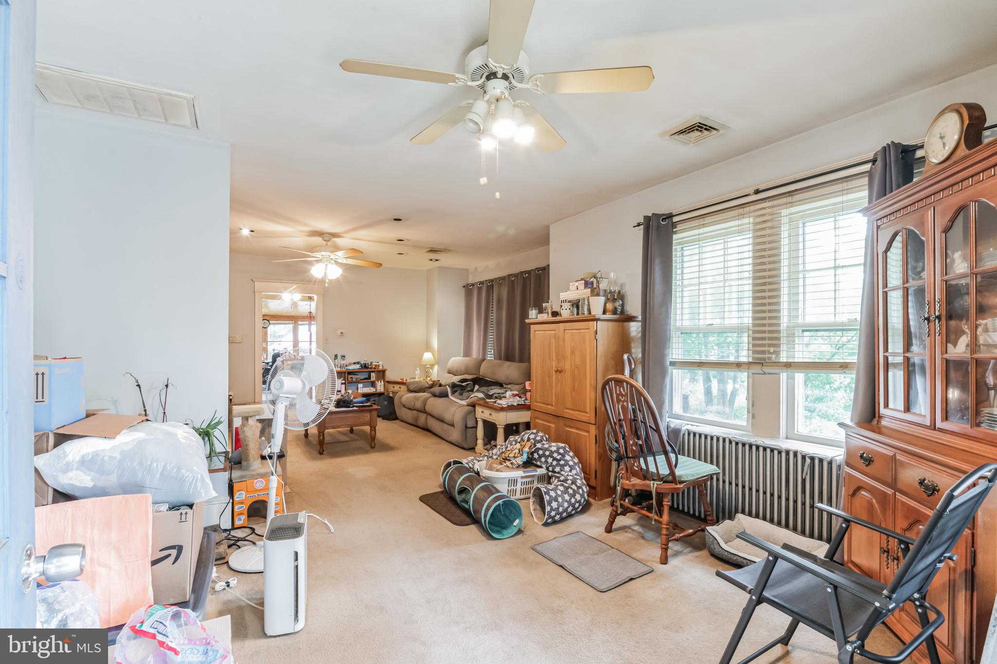 1206 West Wheat Road Vineland, NJ 08360 - Photo 7 of 30 Living Room