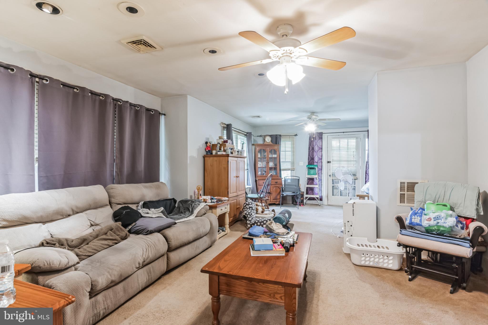 1206 West Wheat Road Vineland, NJ 08360 - Photo 9 of 30 Living Room
