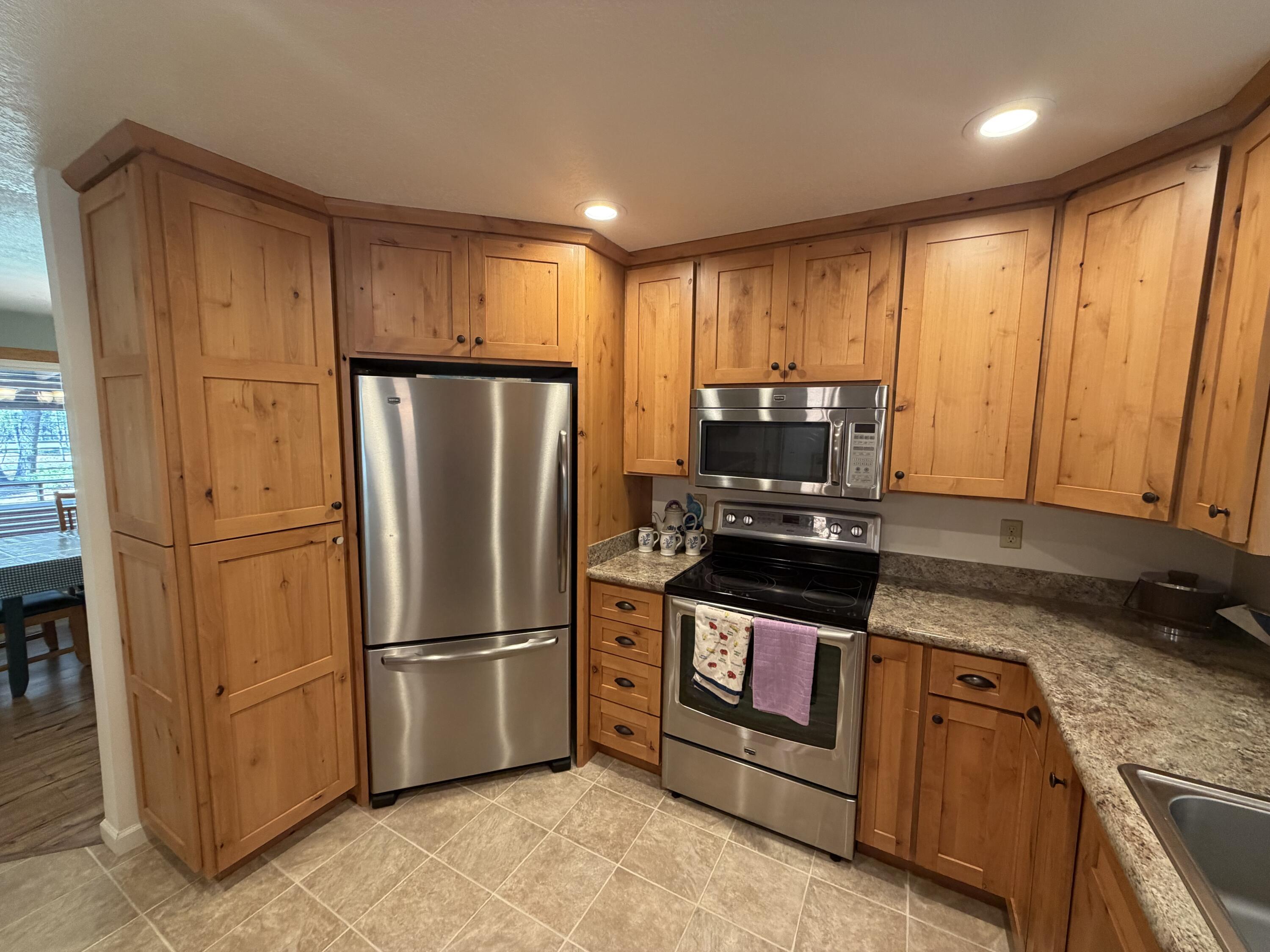15740 Cornell Road La Pine, OR 97739 - Photo 15 of 54 IMG_2577