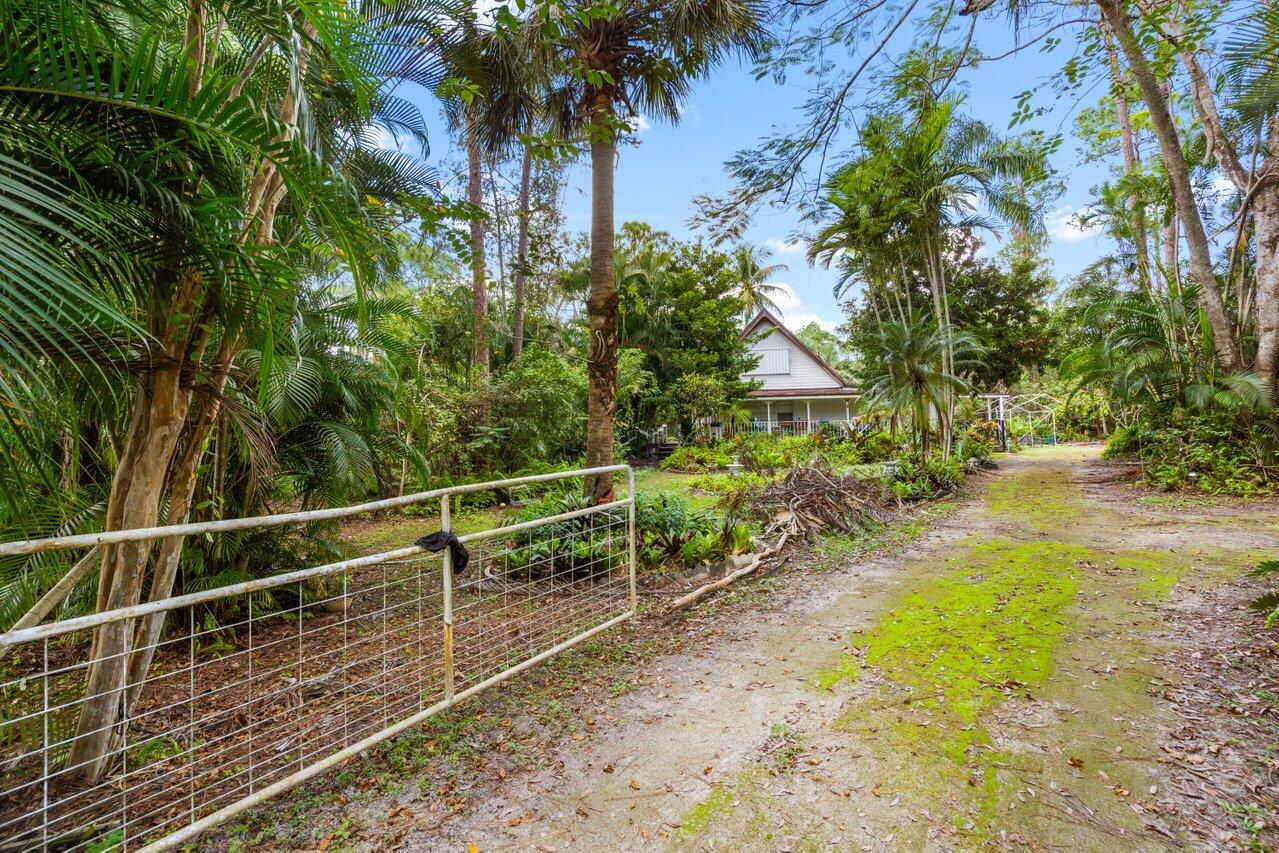 10310 154th Road North Jupiter, FL 33478 - Photo 8 of 31 Gated Entry