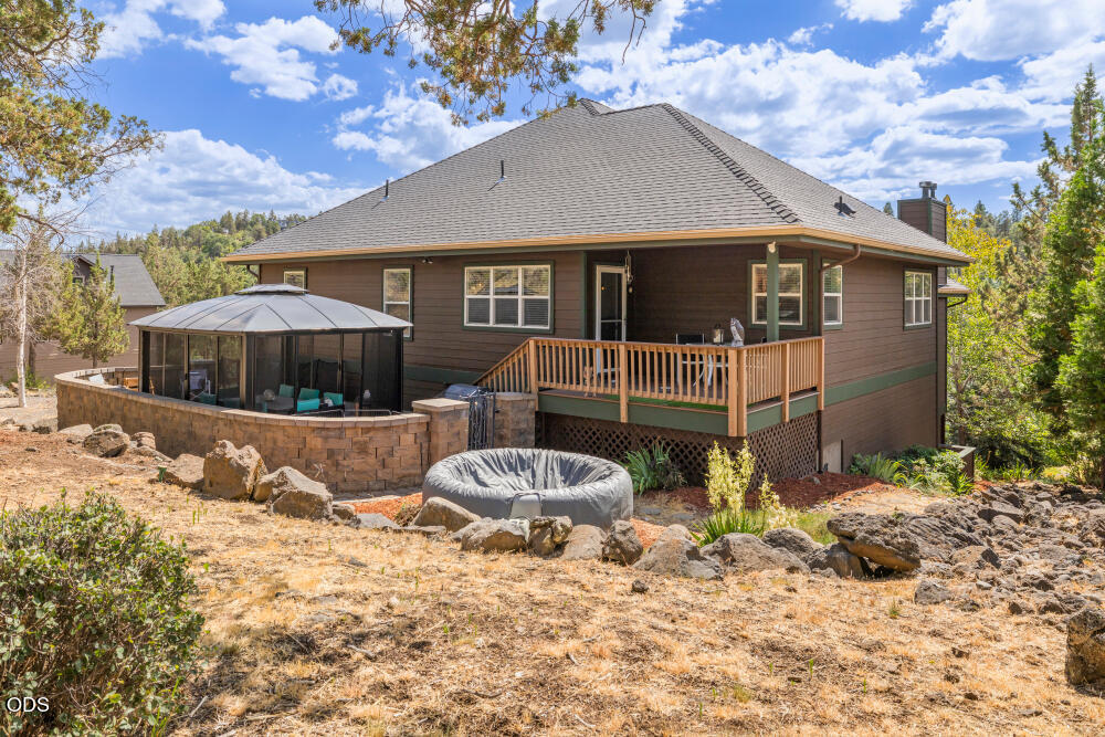 9629 Kestrel Road Klamath Falls, OR 97601 - Photo 56 of 73