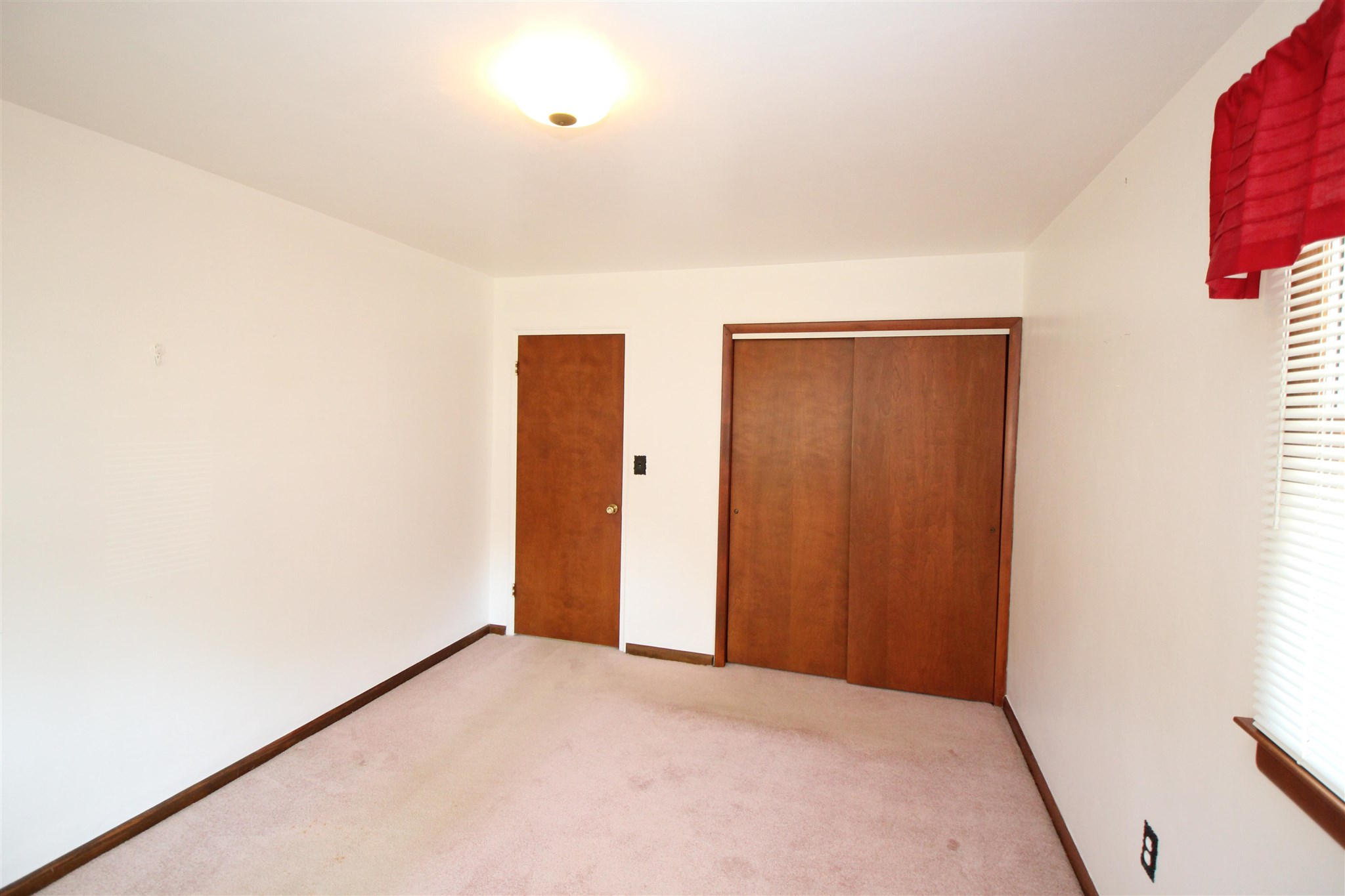 215 Algonquin Road Marquette Heights, IL 61554 - Photo 16 of 31 Gallery Image 16