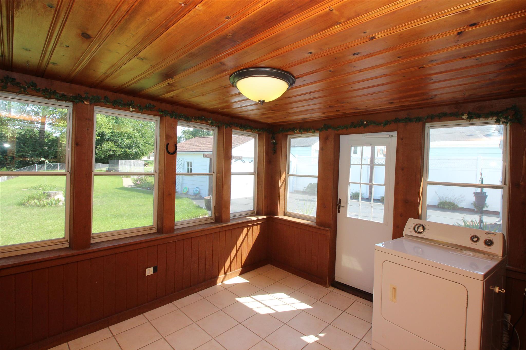 215 Algonquin Road Marquette Heights, IL 61554 - Photo 26 of 31 Gallery Image 26