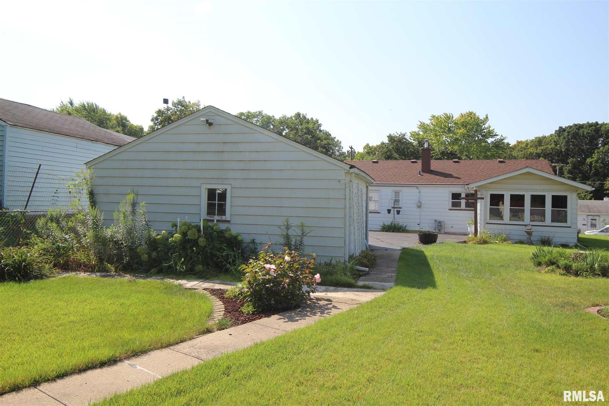 215 Algonquin Road Marquette Heights, IL 61554 - Photo 29 of 31 Gallery Image 29
