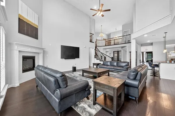 $750,000 | 4504 Barnacre Avenue, Aubrey, TX 76227