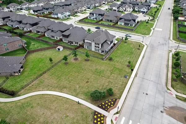 $750,000 | 4504 Barnacre Avenue, Aubrey, TX 76227