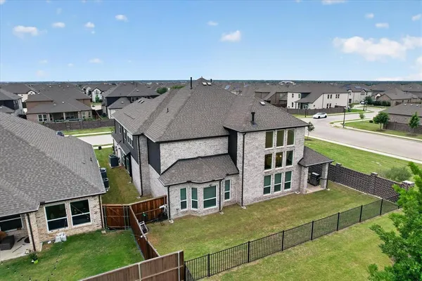 $750,000 | 4504 Barnacre Avenue, Aubrey, TX 76227