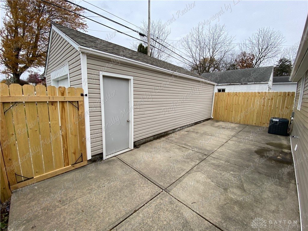 1552 Sunset Avenue Springfield, OH 45505 - Photo 18 of 19