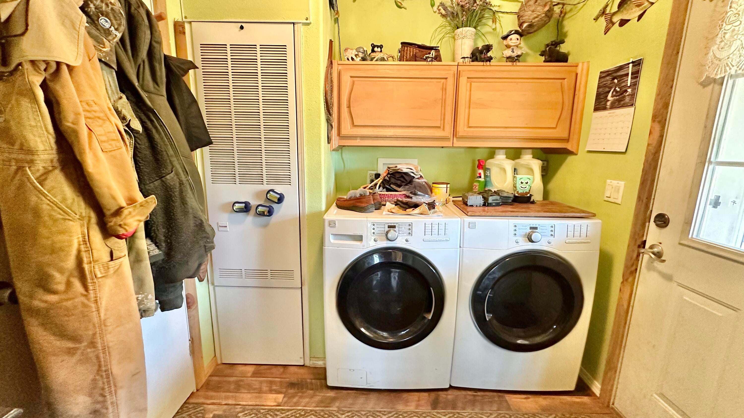 12888 McNeil Creek Road Trail, OR 97541 - Photo 22 of 32 Laundry/Mud Room