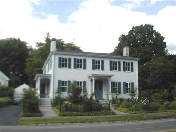68 High Street Exeter, NH 03833 - Photo 1 of 5