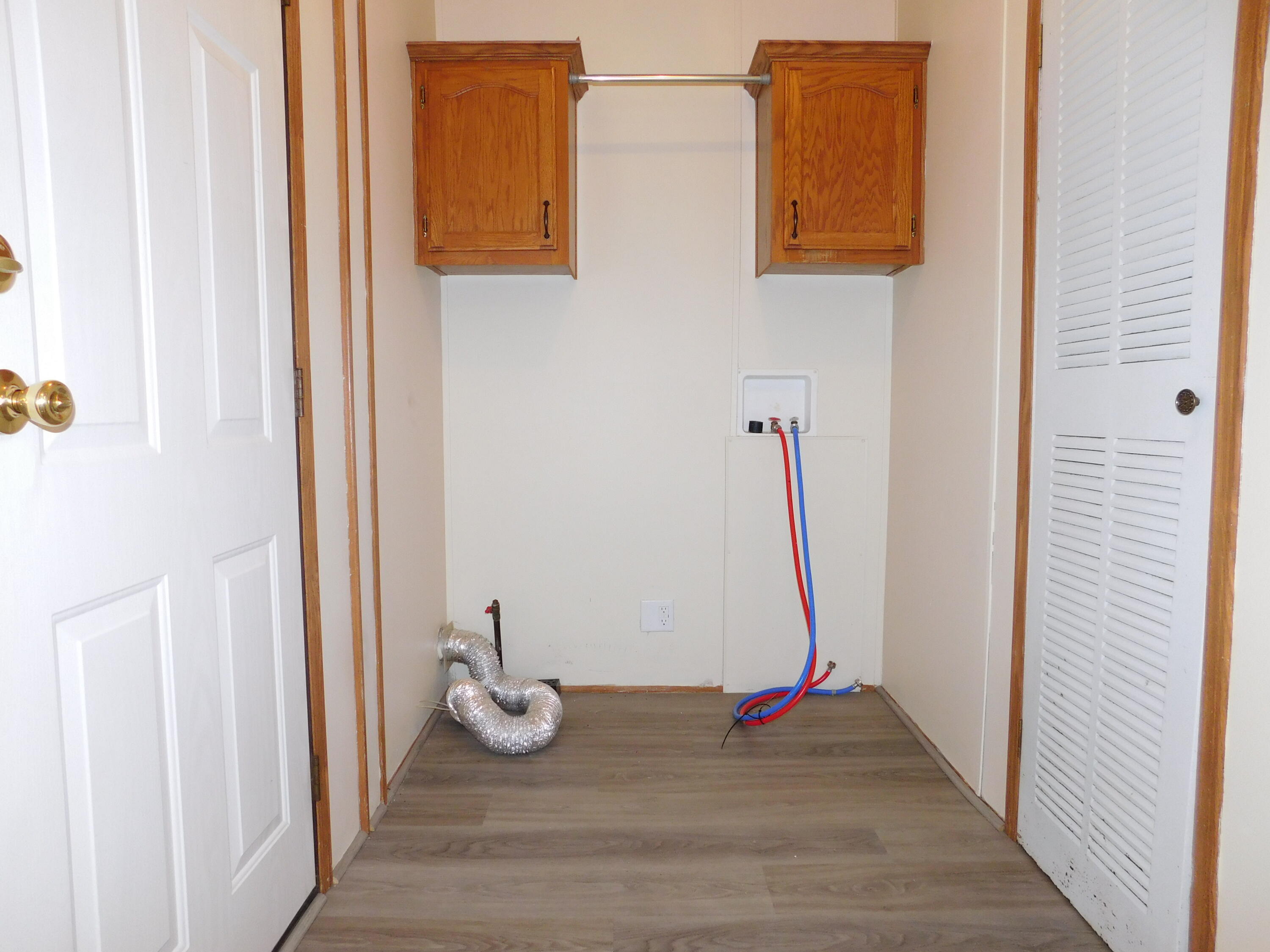 4218 Pier Road Benton Harbor, MI 49022 - Photo 13 of 47 DSCN5042