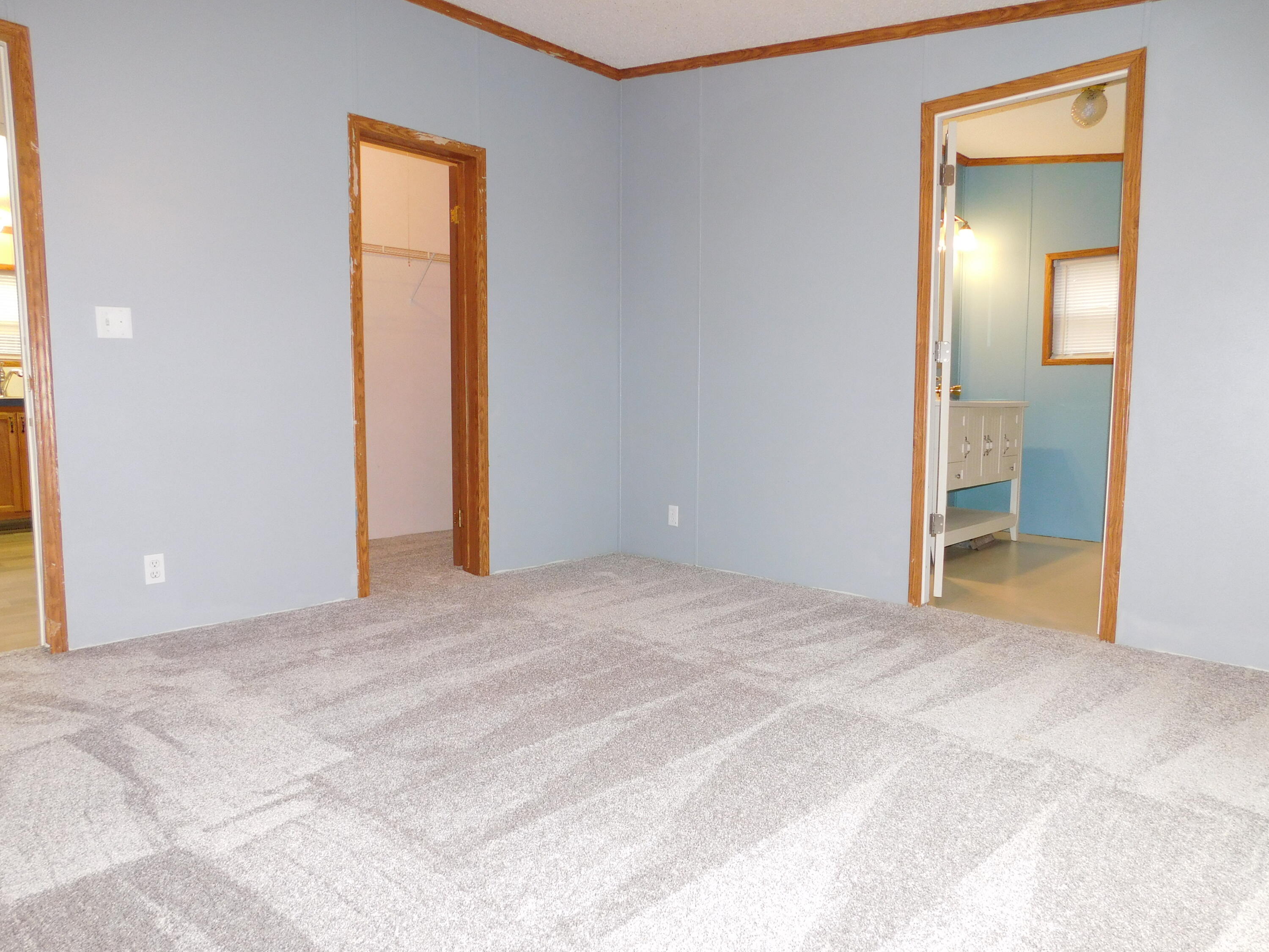 4218 Pier Road Benton Harbor, MI 49022 - Photo 16 of 47 DSCN5045