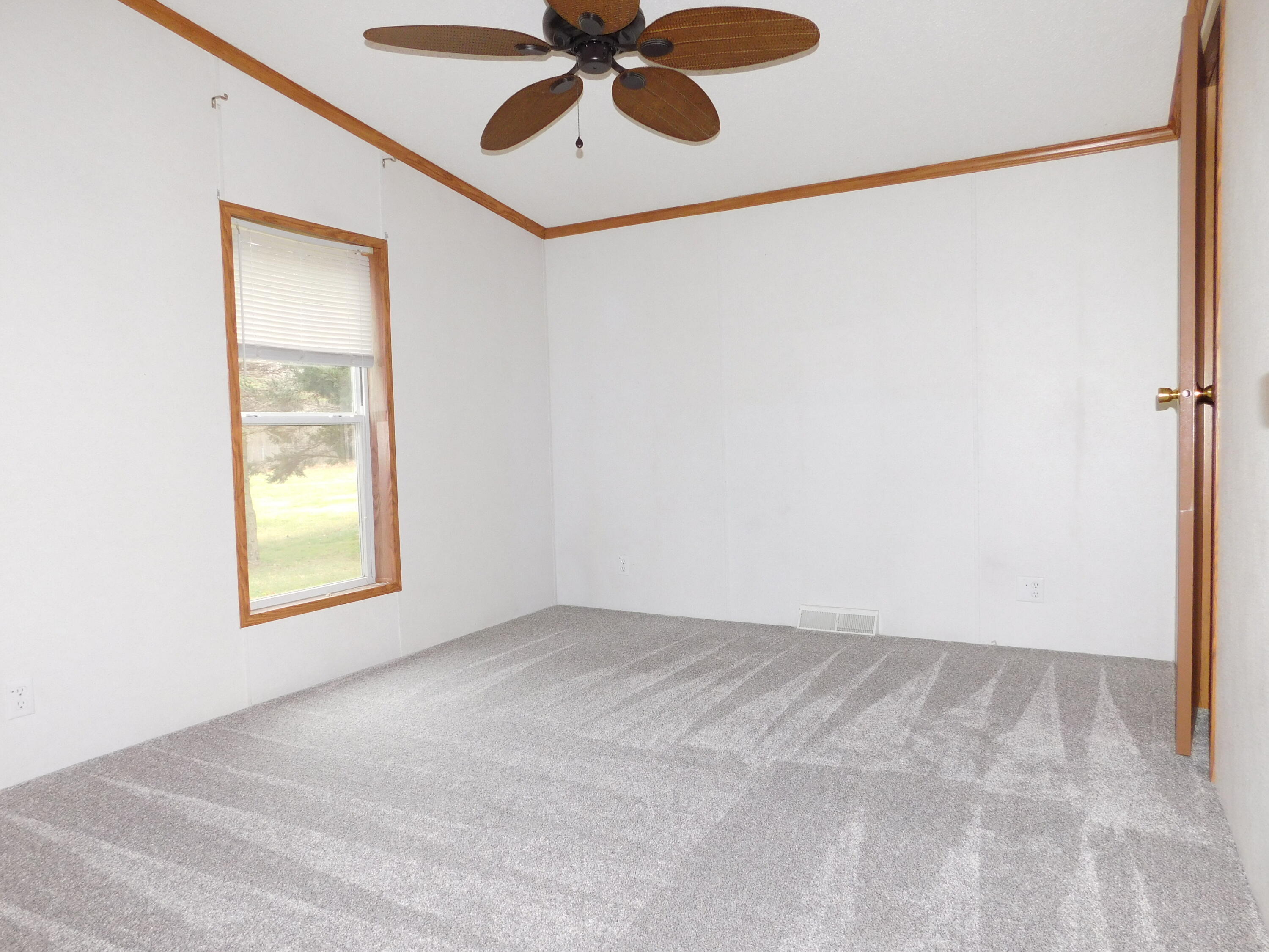 4218 Pier Road Benton Harbor, MI 49022 - Photo 26 of 47 DSCN5057