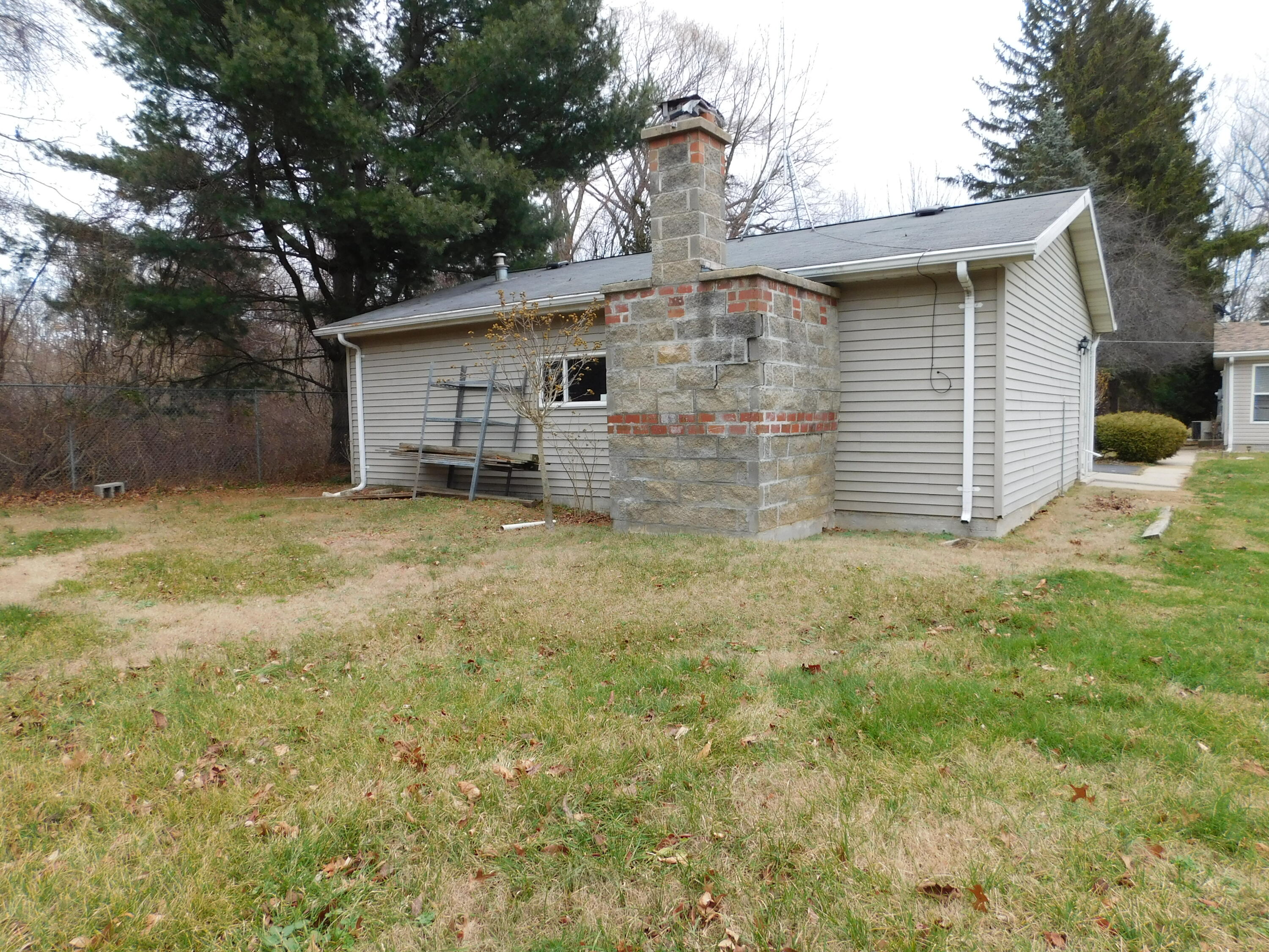 4218 Pier Road Benton Harbor, MI 49022 - Photo 41 of 47 DSCN5073