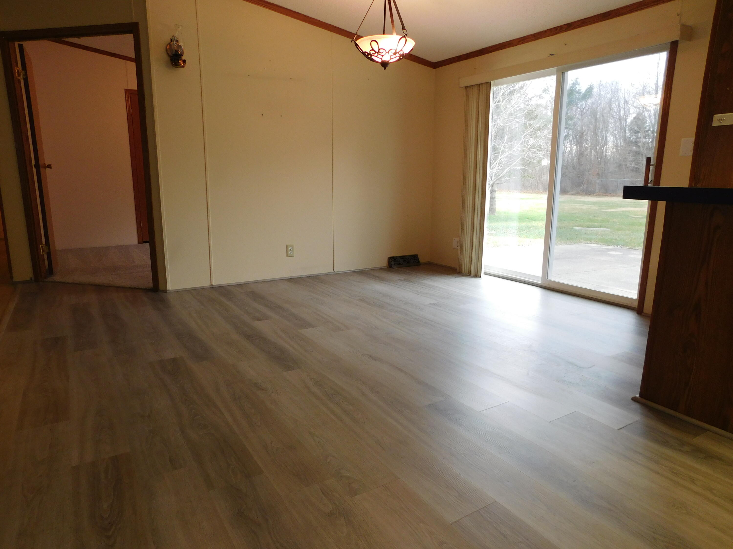 4218 Pier Road Benton Harbor, MI 49022 - Photo 8 of 47 DSCN5035