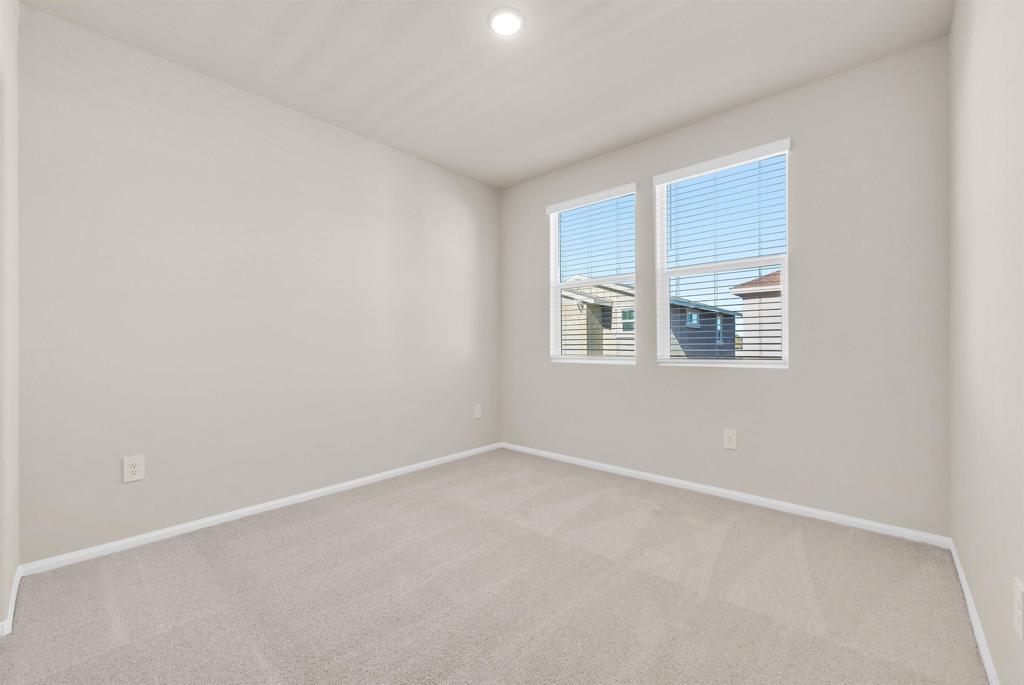 28381 Via Solero Temecula, CA 92591 - Photo 21 of 28 an empty room with windows