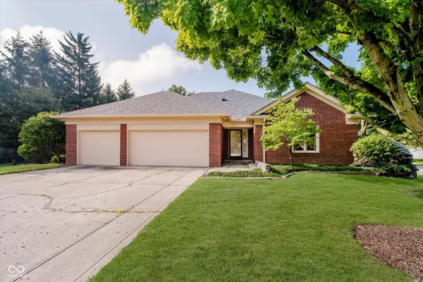 $575,000 | 8649 Cricket Tree Lane, Indianapolis, IN 46260