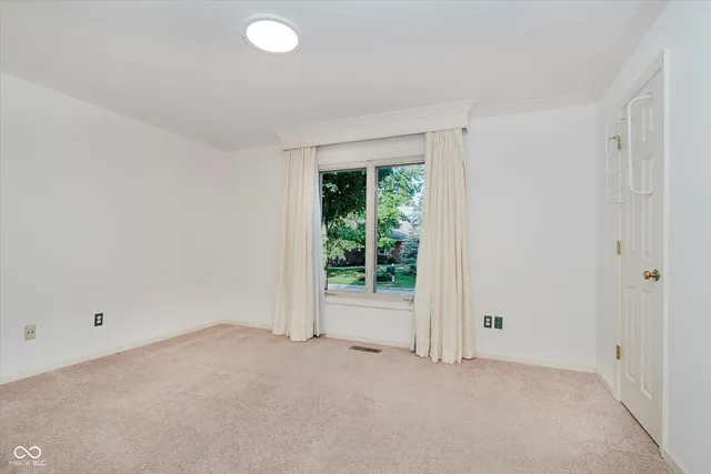 $600,000 | 8649 Cricket Tree Lane, Indianapolis, IN 46260