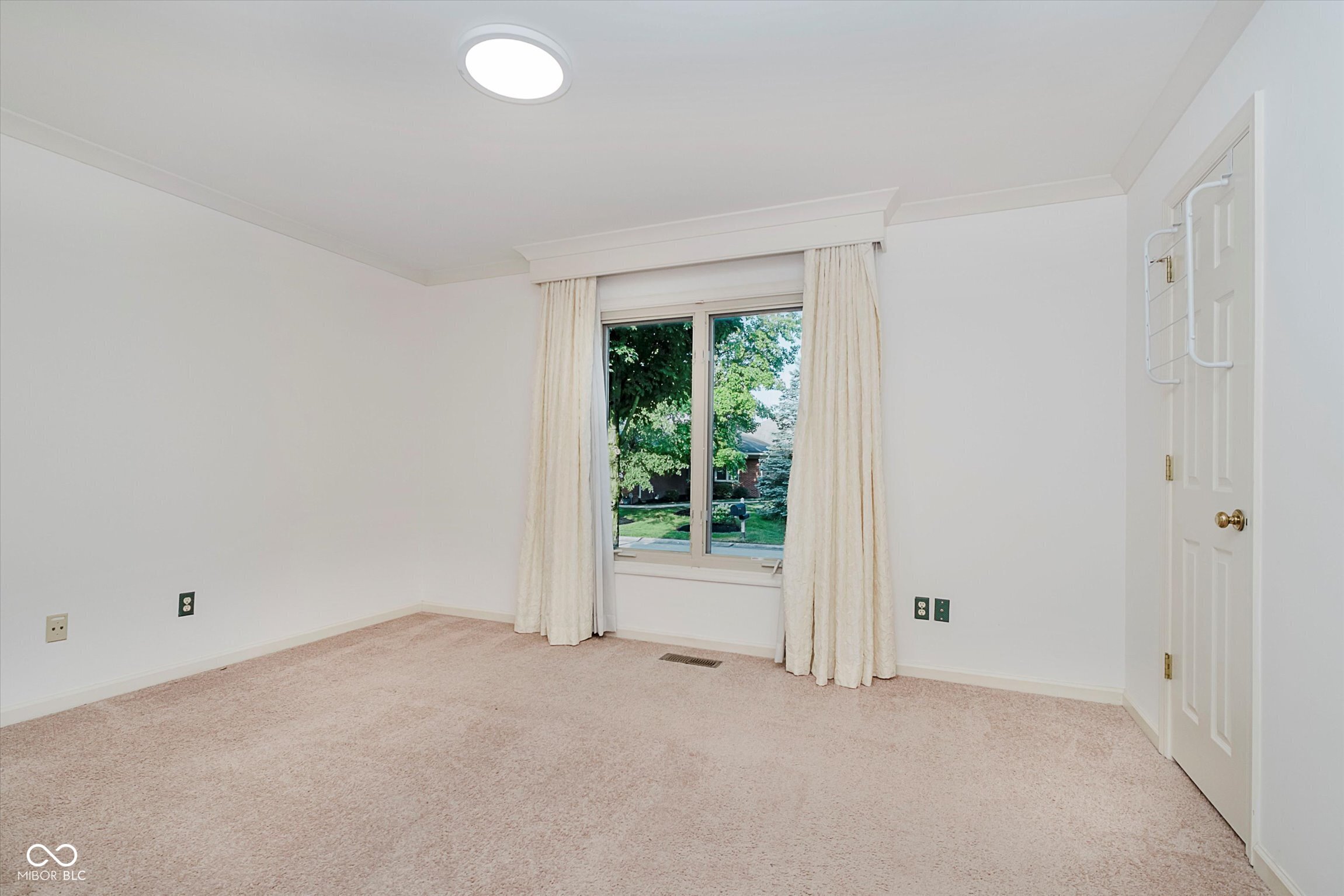 8649 Cricket Tree Lane Indianapolis, IN 46260 - Photo 31 of 58