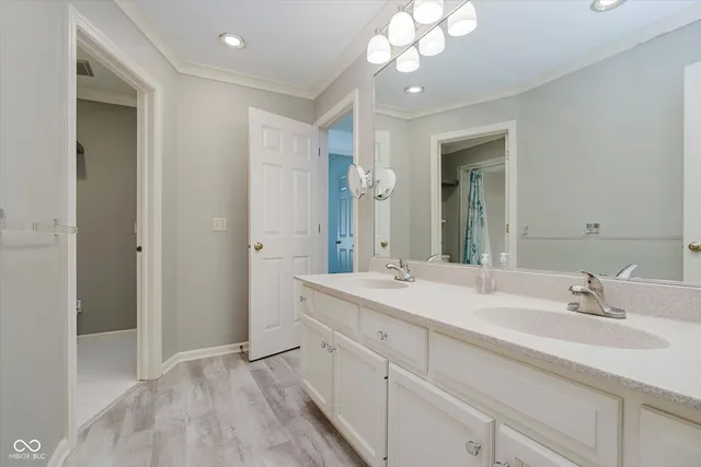 $600,000 | 8649 Cricket Tree Lane, Indianapolis, IN 46260