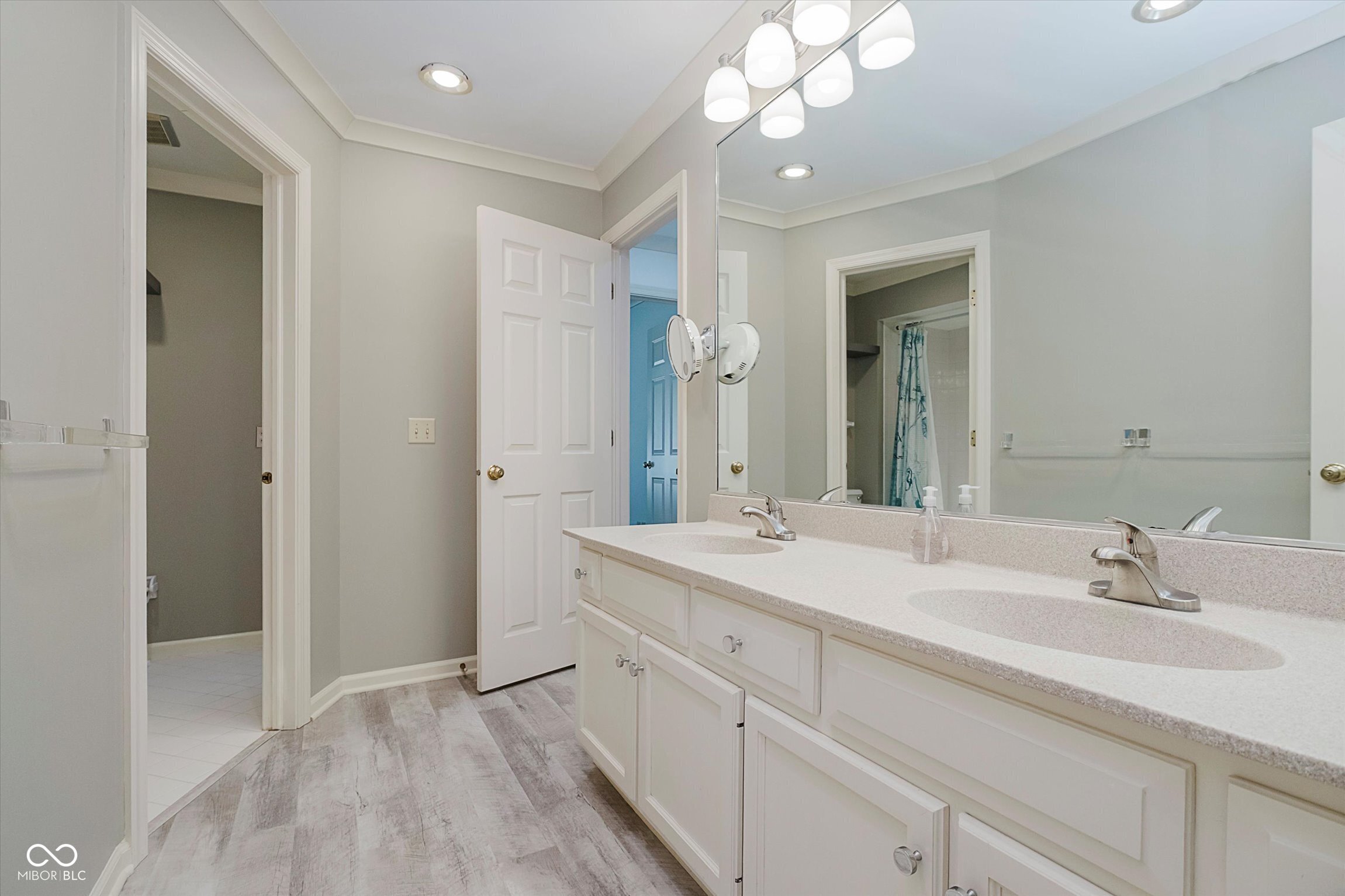 8649 Cricket Tree Lane Indianapolis, IN 46260 - Photo 35 of 58