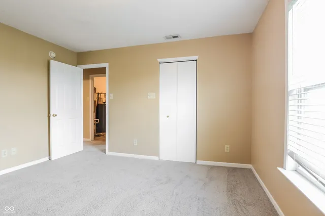 $1,665 | 944 Shenandoah Way, Greenwood, IN 46143