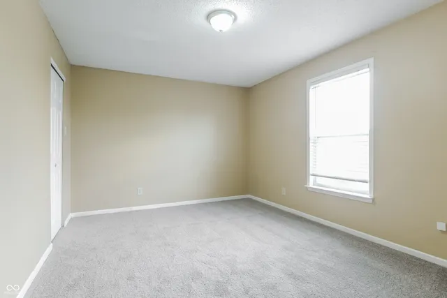 $1,665 | 944 Shenandoah Way, Greenwood, IN 46143